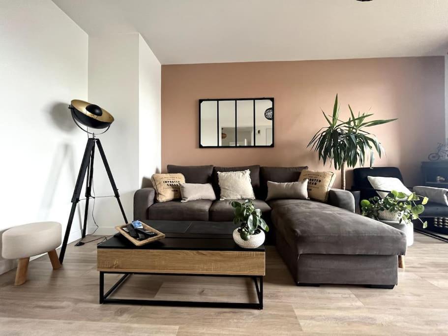 Apartmán Le Nid De Dammarie-lè-Lys Exteriér fotografie